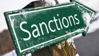 Порошенко підписав закон про санкції