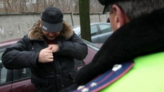 На Львівщині молодик намагався викрасти службову автівку