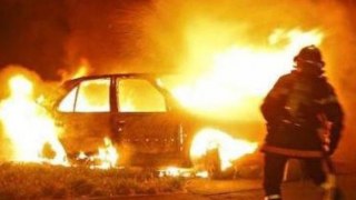 У Львові згоріла автівка Mercedes Benz
