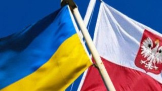 Поляки розчаровані рішенням українського уряду відмовитись від угоди з ЄС