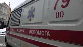 На Пустомитівщині через обвал ґрунту місцева мешканка потрапила до лікарні