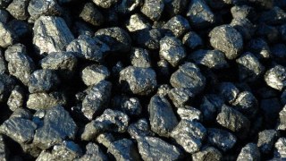 СБУ порушила справу проти чиновників Жовківської РДА, які переплатили за неякісне вугілля