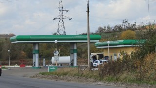 З початку року на Львівщині продовжує зменшуватися попит на бензин