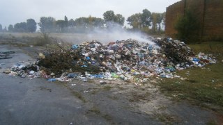 На Хмельниччині знайшли 20 тонн львівського сміття