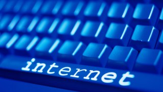 Понад 60% шкіл Львівщини підключені до мережі інтернет