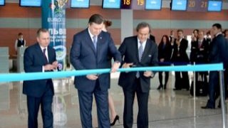 Янукович і Платіні відкрили новий термінал міжнародного аеропорту Львів