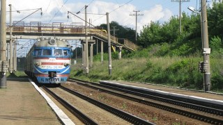 З початку року мешканці Львівщини все менше користуються залізницею і маршрутками