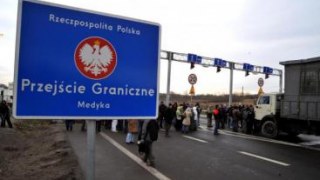 Польща зміцнює кордон з Україною насамперед через контрабанду цигарок