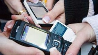 Найбільші мобільні оператори погодились знизити тарифи
