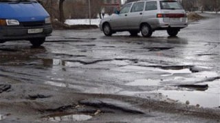 ДАІ Львівщини скерувала до місцевої влади подання щодо незадовільного стану доріг
