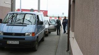На польсько-українському  кордоні затримали українця на краденому авто