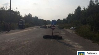 АВЕ Львів ще 10 днів перевантажуватиме сміття на околиці міста