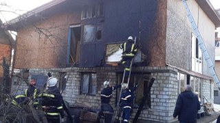 На Стрийщині згоріла будівля з дровами
