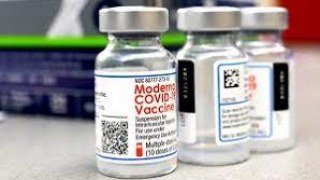 Львів'яни ігнорують вакцину Moderna на користь Pfizer