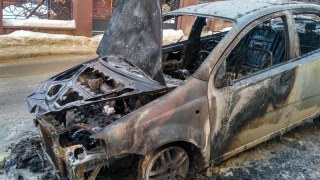 У Львові згоріла автівка дружини чиновника міської ради