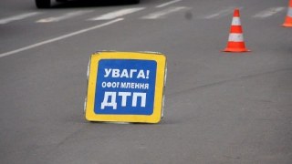 У Львові водій потрапив в аварію на викраденому авто