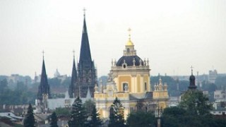 Львів'яни вимагають визнати незаконним рішення Львівської міськради щодо забудови біля собору св.Юра