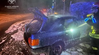 У Яворові на ходу загорівся автомобіль Audi