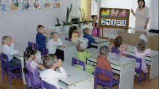 Львівська прокуратура контролює розслідування отруєння дітей у Червонограді