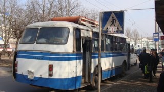 Депутат облради Олег Баран вимагає посилити контроль за технічним станом автобусів,що здійснюють міські та приміські перевезення на Львівщині