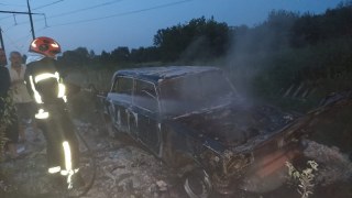 На Яворівщині вщент згоріла автівка
