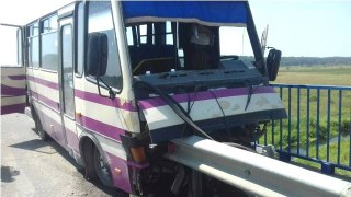 ДТП із маршруткою у Гамаліївці: водій загинув, двоє пасажирів постраждали