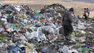 Підприємці заявили про намір продовжити блокування Грибовицького сміттєзвалища вночі