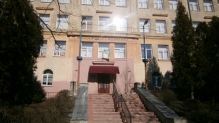 У Львові відремонтували школу, в якій обвалилися сходи