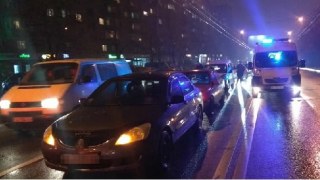 На вулиці Володимира Великого через п'яного водія в ДТП постраждало троє пасажирів