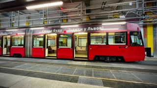 Швейцарія передала Львову вживані 30-річні трамваї