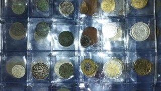 На кордоні з Польщею виявили контрабанду старовинних монет та ювелірних прикрас
