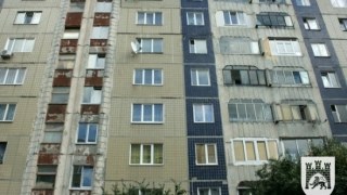 Енергоощадні вікна у львівських під'їздах встановлюють за кошти ЛКП