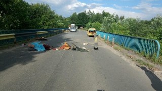 У Дрогобичі автомобіліст врізався у відбійник: загинула людина