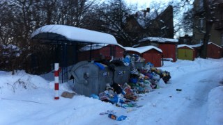 У Львові через негоду виникли проблеми з вивозом сміття
