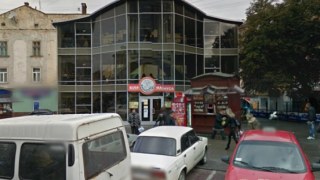 В кафе біля Магнусу у Львові отруїлися 3 людей