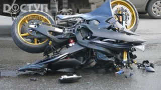 У Львові водій мотоцикла збив насмерть пішохода