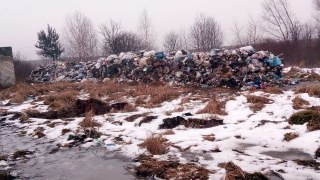 На території Червоноградської ОТГ виявили незаконне звалище сміття