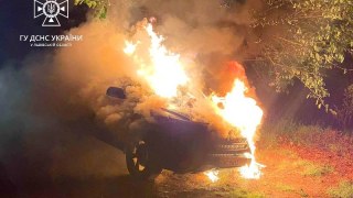 У Червоноградському районі згоріло авто Hyundai Santa Fe