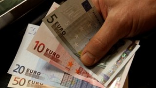 Курс євро на Міжбанку знизився на 1,5 копійки