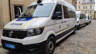 На Жовківщині водій легковика збив двох пішоходів