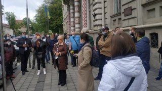 Учасники АТО вчергове пікетували Львівську ОДА через земельний скандал