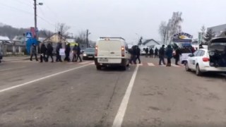 "Човники" прийшли на протест під Краковець