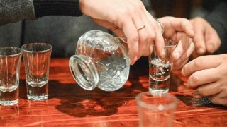 На Львівщині викрили спробу розповсюдження сурогатного алкоголю