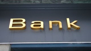 Кризові тенденції у банківській системі чутливі до ситуації в зоні АТО, ?– експерт