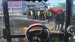 Польські фермери відновили блокаду пункту пропуску Шегині-Медика