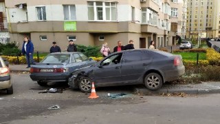В ДТП на проспекті Чорновола постраждав водій легковика