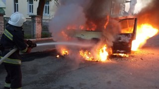 На Миколаївщині під час руху вщент згоріла іномарка Volkswagen