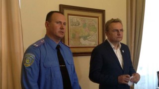 МВС Львова не пов'язує ранкові вибухи з Правим сектором