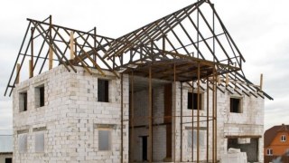 Уряд дозволив будувати індивідуальні будинки без отримання будпаспорту