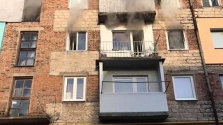 7 рятувальників гасили пожежу в квартирі у Соснівці